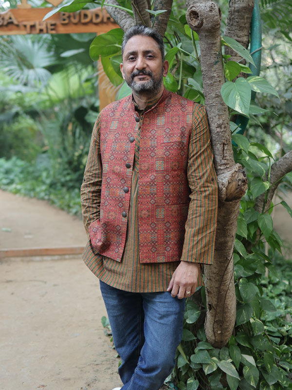 About RAGHASHWI founder and sound healing practitioner