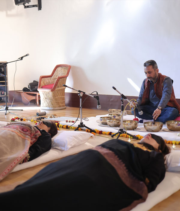 Sound healing session with singing bowls